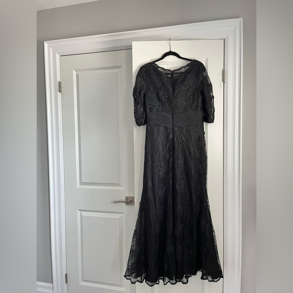 Alyce Paris Black Lace Evening Maxi Dress Size 12 (3/4) Sleeve Wedding Guest - Picture 4 of 13